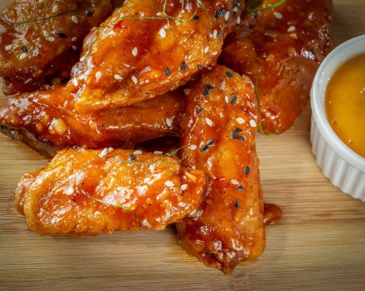 The Ultimate Guide to Oven-Baked Chicken Wings: Flavorsome, Crispy, and Juicy